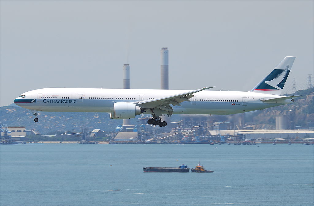 Cathay_Pacific_Boeing_777-300ER; at HKG © Aero Icarus