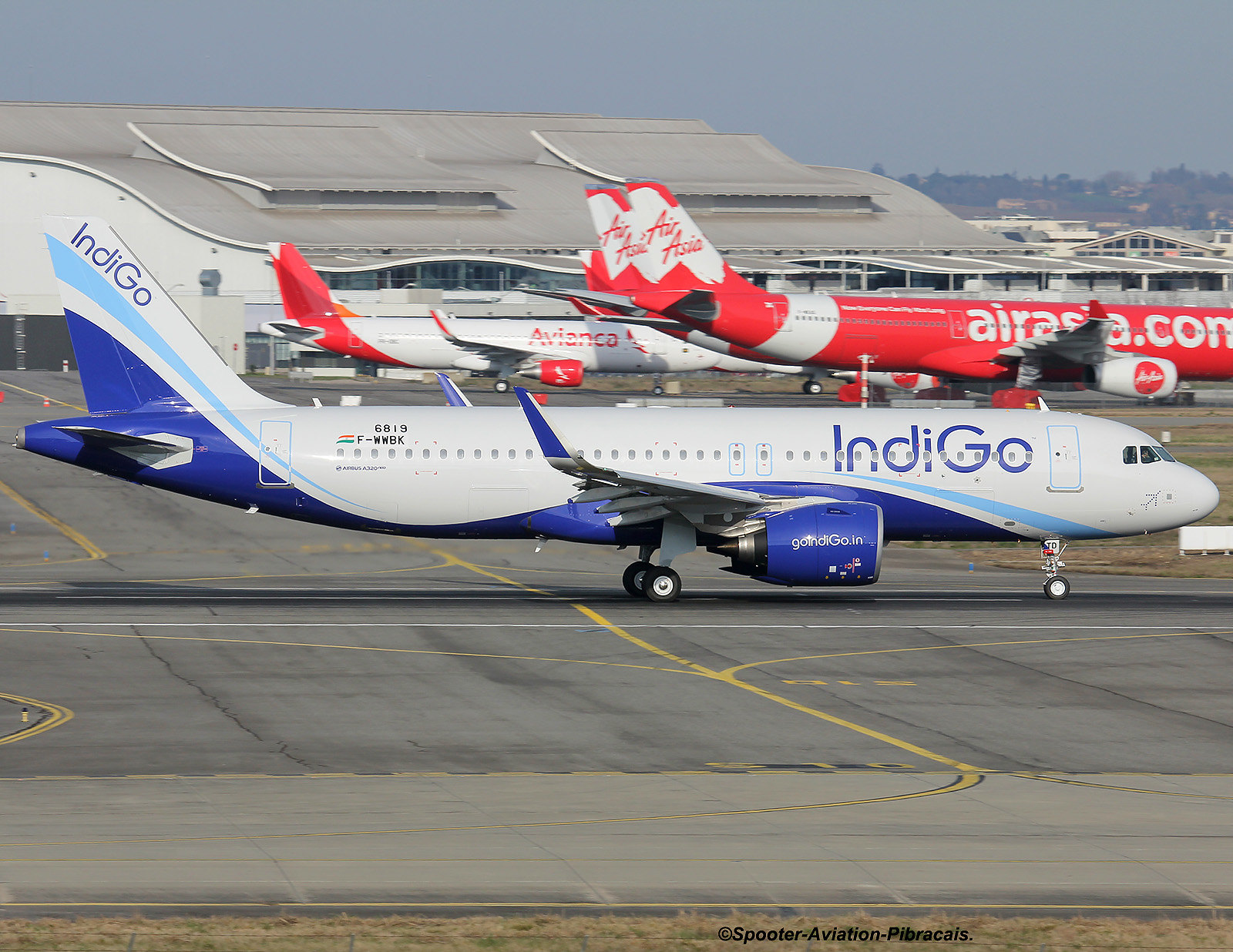 Indigo and Air Asia A320
