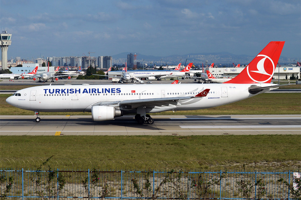 Turkish Airlines Airbus A330-203