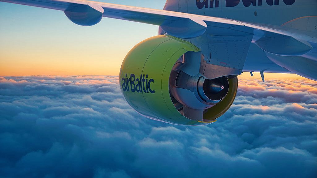 airBaltic CS300-6