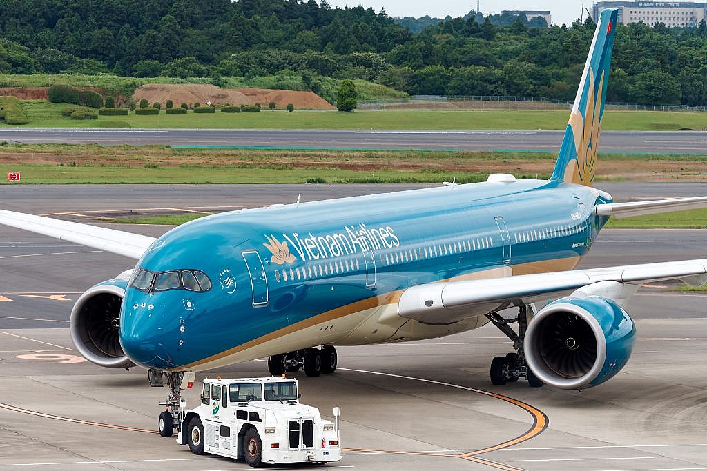Vietnam Airlines Airbus A350-900 VN-A892