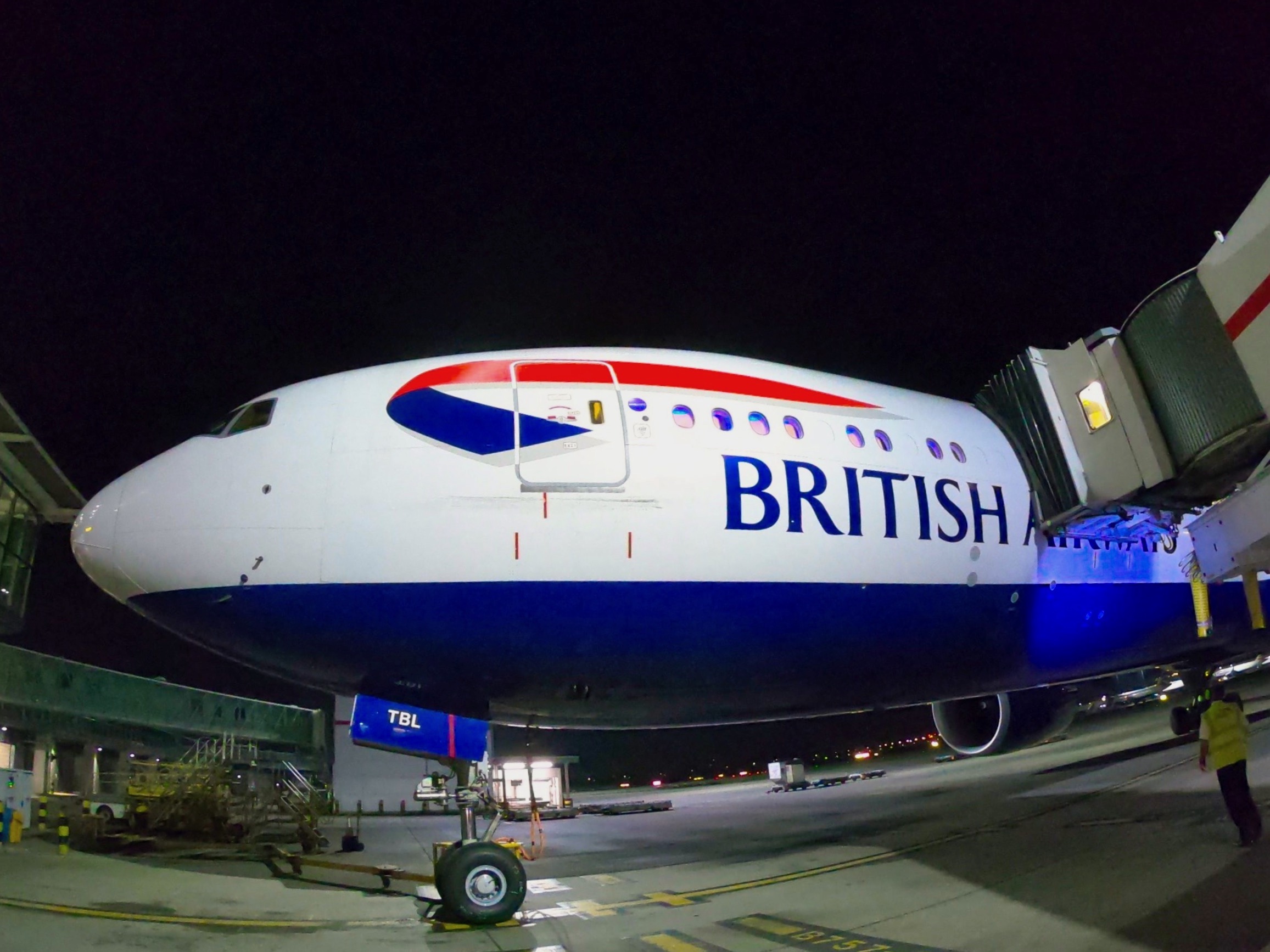 British Airways B777 Disembarking