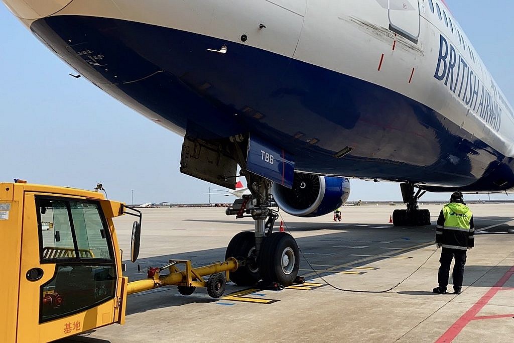 British Airways Threatened with Loss of Slots at Heathrow Airport ...