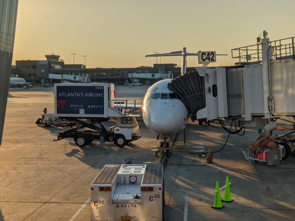 Delta MD82 at Atlanta. Photo by Avery Murray