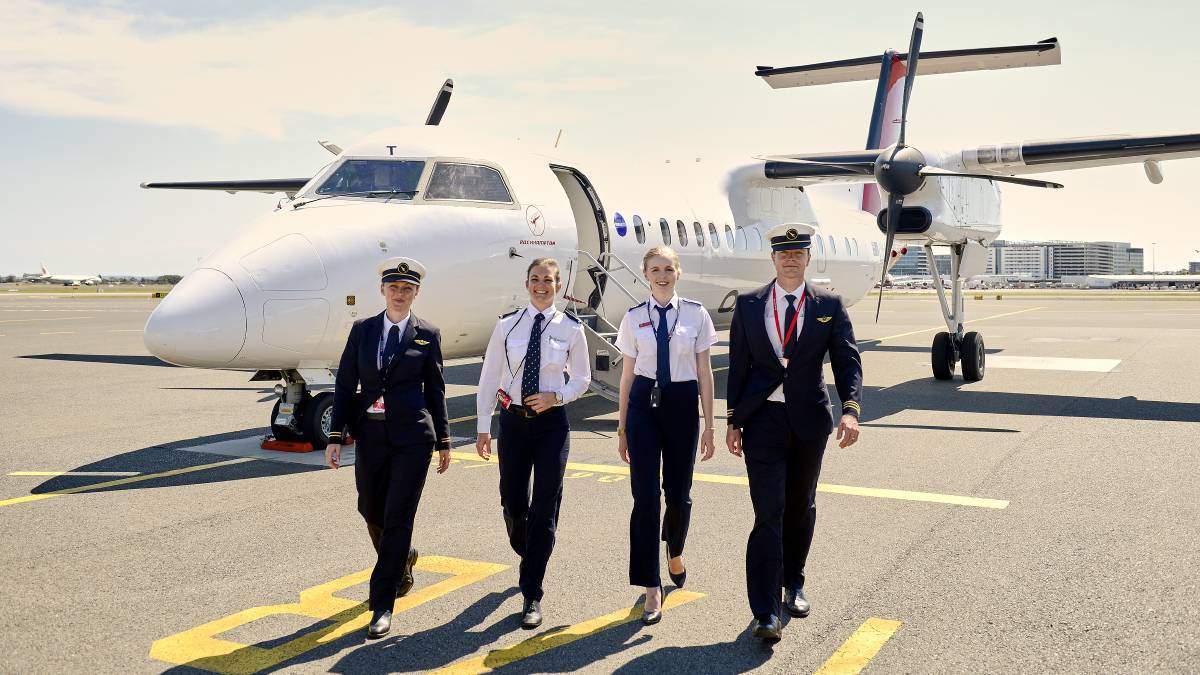 Qantas Pilot Academy records 40 per cent decline in applications