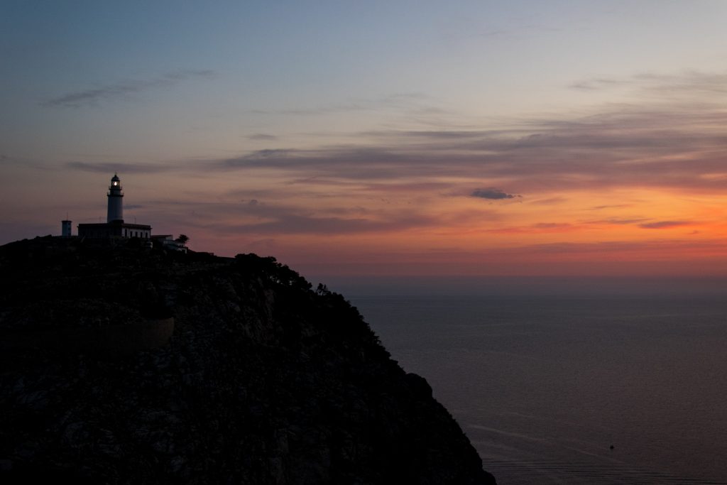 Mallorca Holidaymakers Long Wait