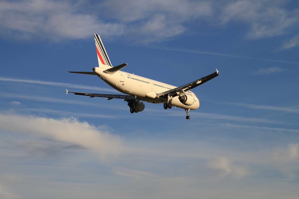 Air France A321 moments before landing 