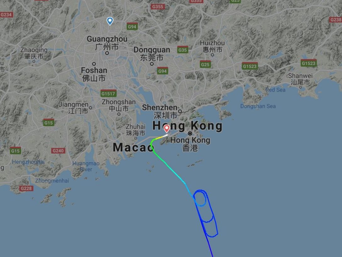 air new zealand cracked windshield flight path