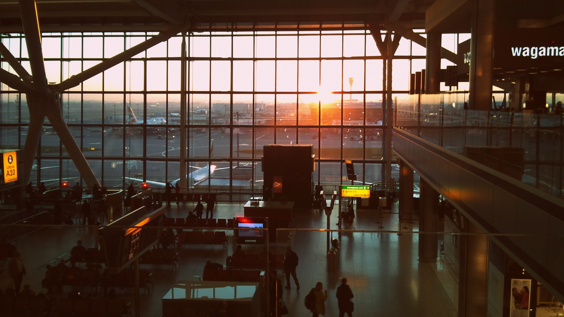 Holidays to resume for UK population © Graceful / Pixabay