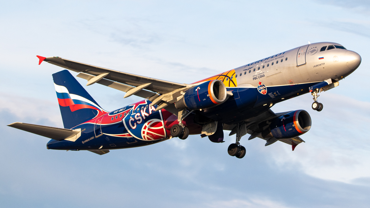 aeroflot plane in flight