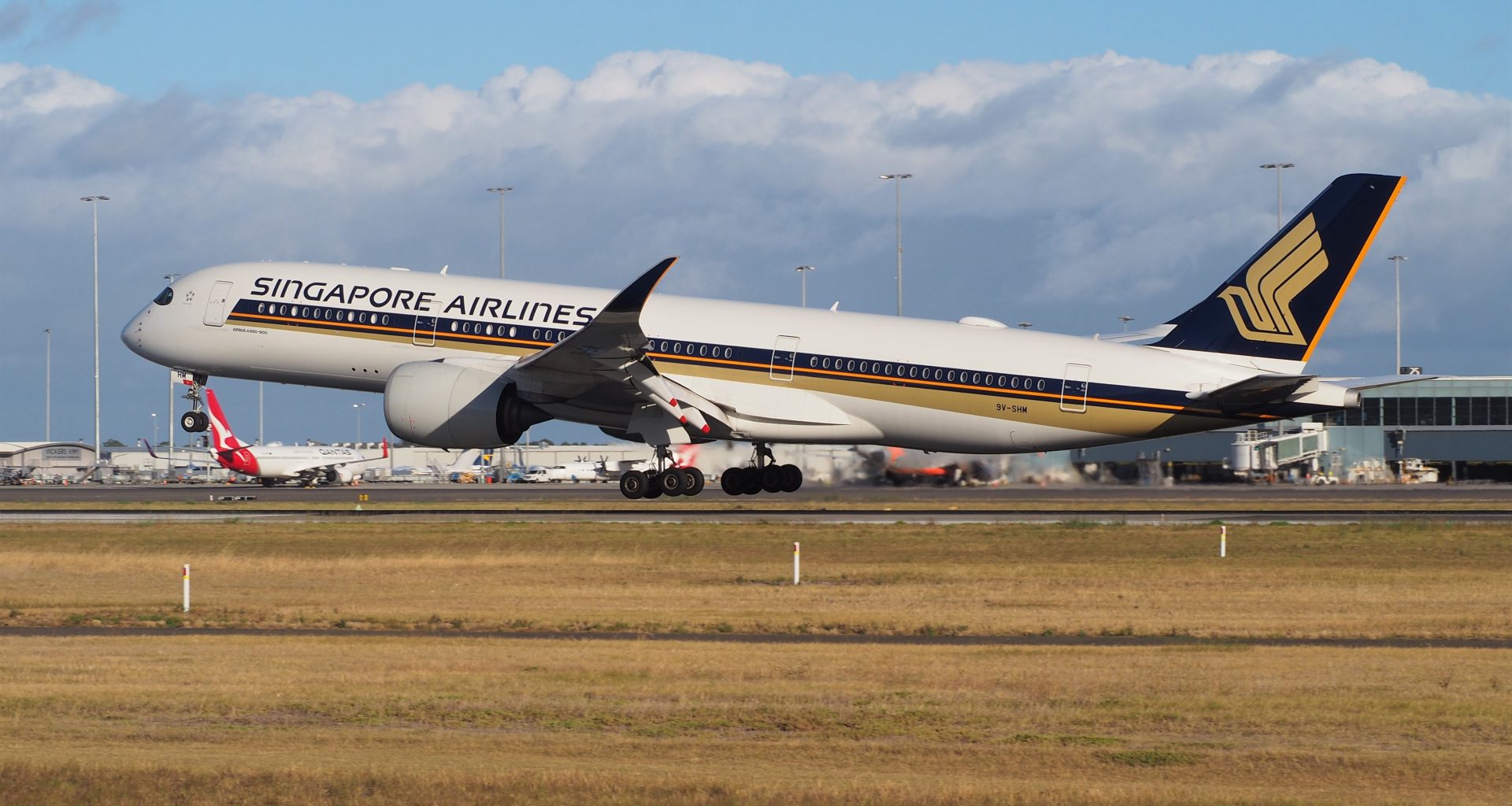 Singapore Airlines reintroducing their full pre-pandemic flight schedule from London Heathrow © Tony Haynes / Flickr Commons