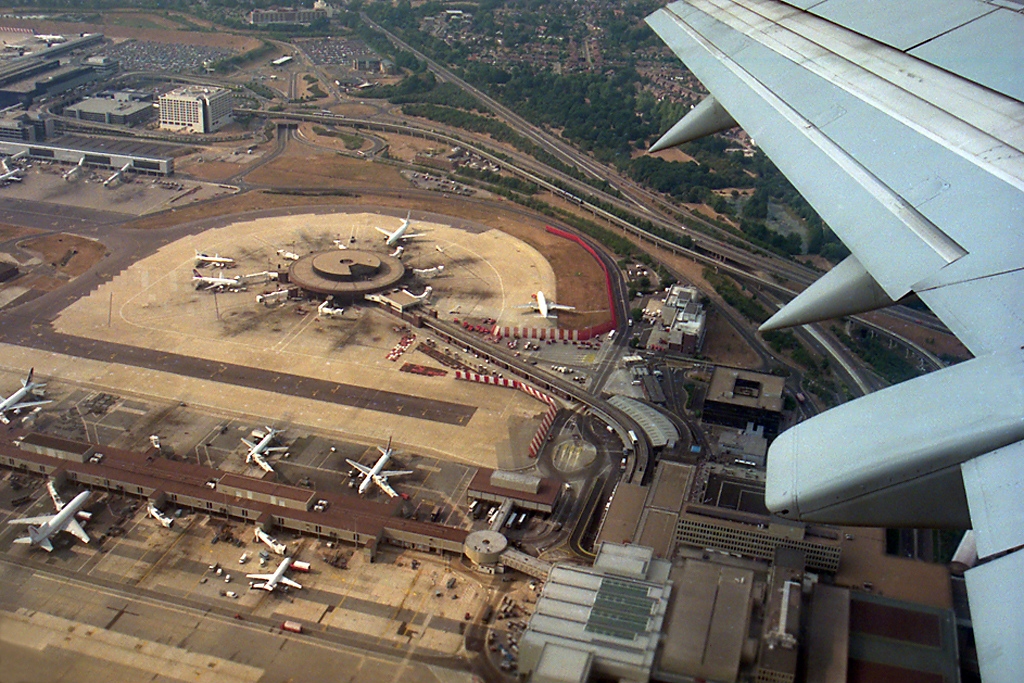 gatwick airport south terminal 