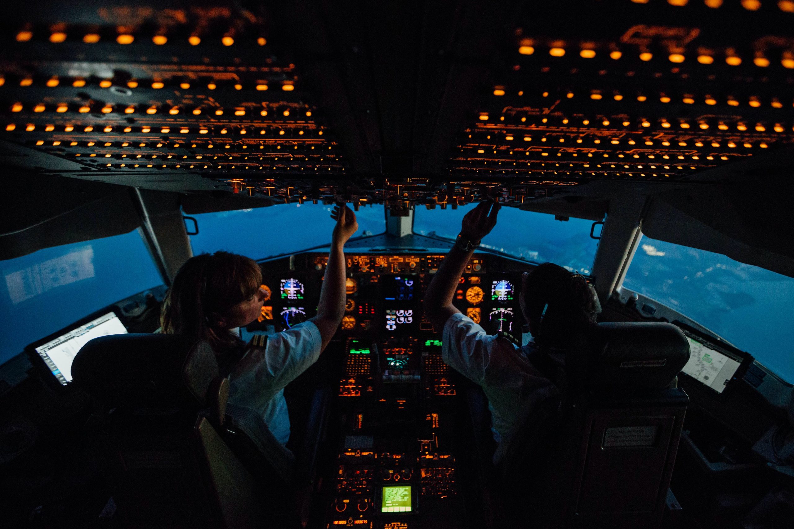 canadian pilots delay returning to work