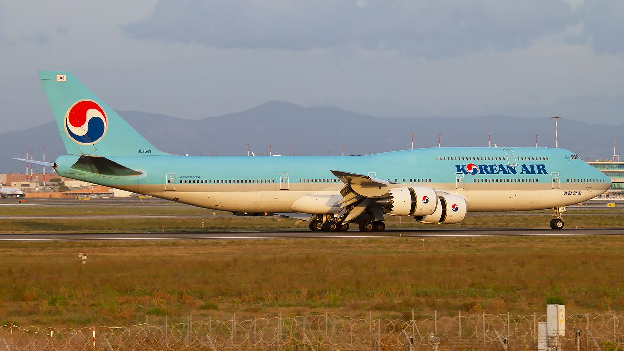 korean air plane