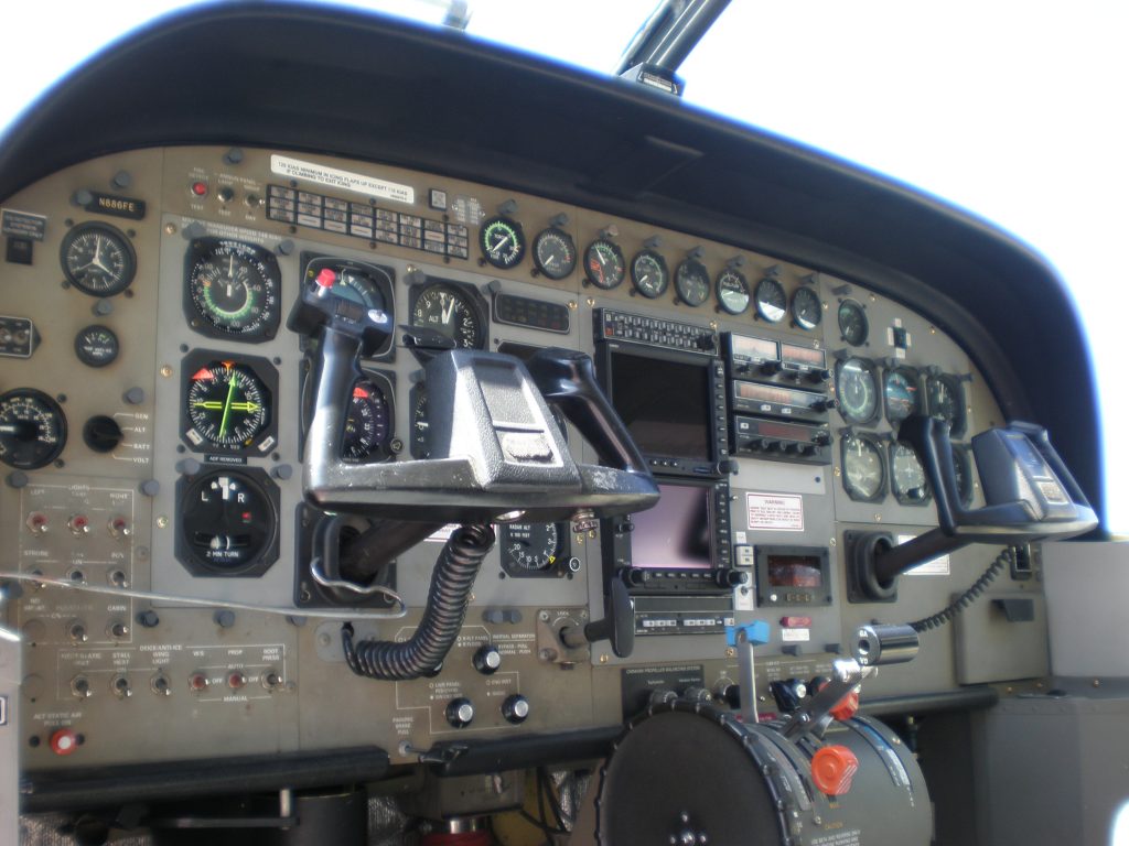 Cessna 208 cockpit