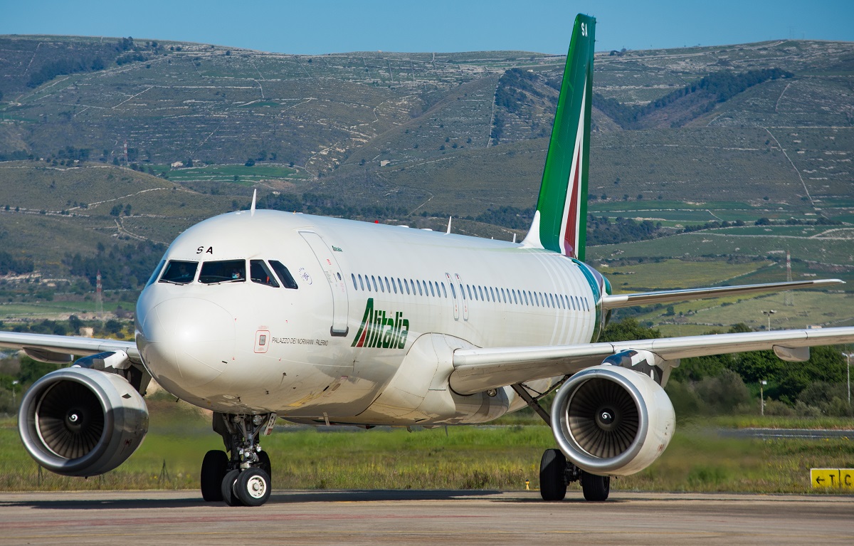 Alitalia A320 taxiing. @ Gaetano Spataro / Travel Radar