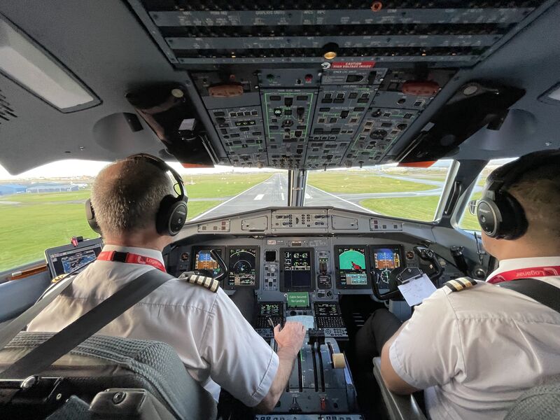 Loganair Pilots landing, want to use EGNOS