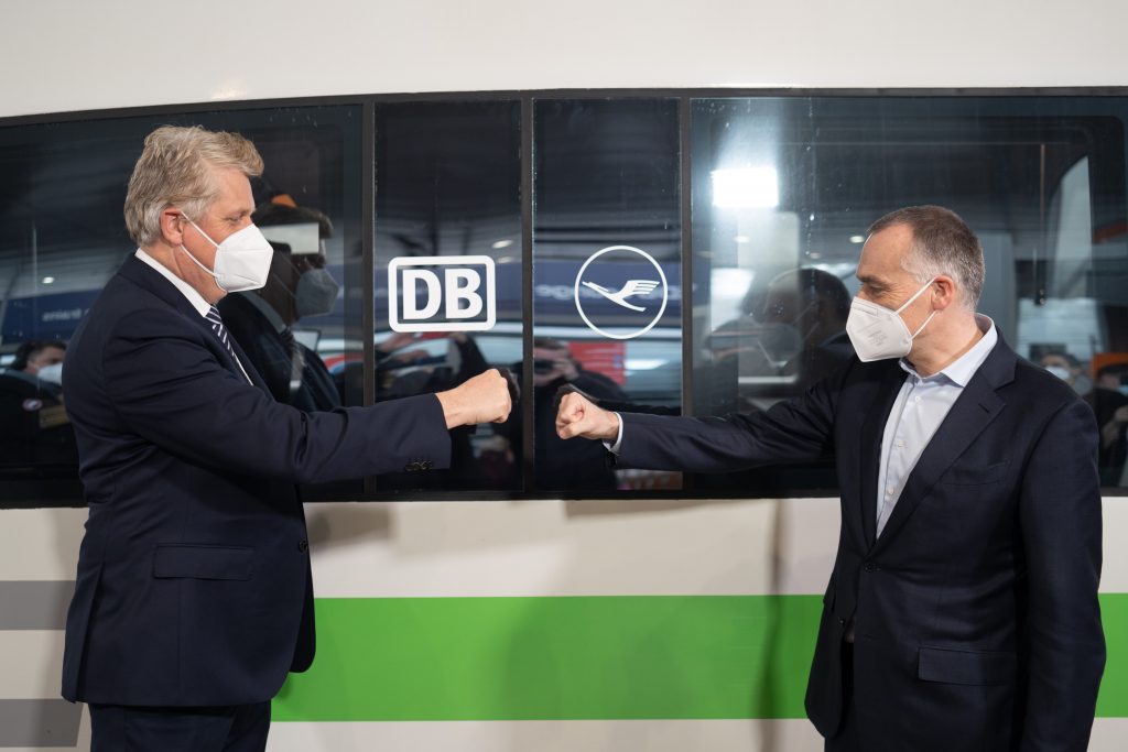 Lufthansa, star alliance with Deutshe Bahn