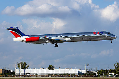 RED Air MD-82