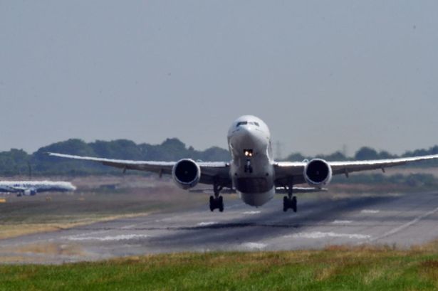 Luton runway melts in heat