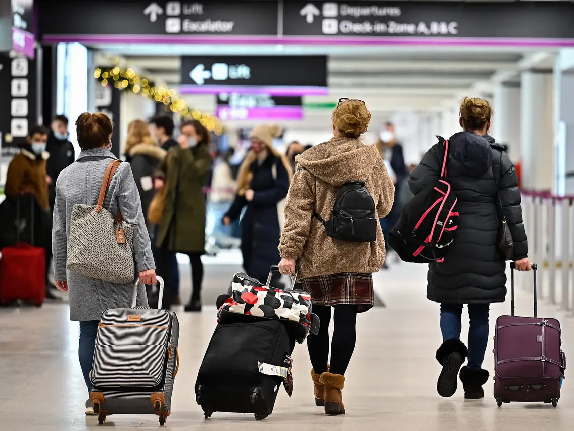 Edinburgh Airport lost baggage abuse