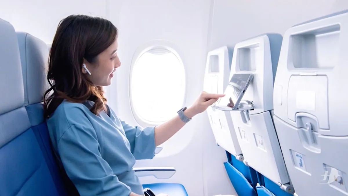 Malaysia Airlines new B737-800 NG cabin refresh