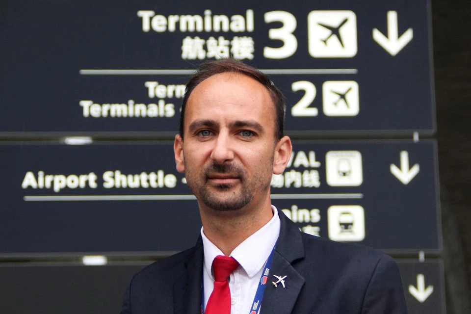 Airport Worker Loris Foreman