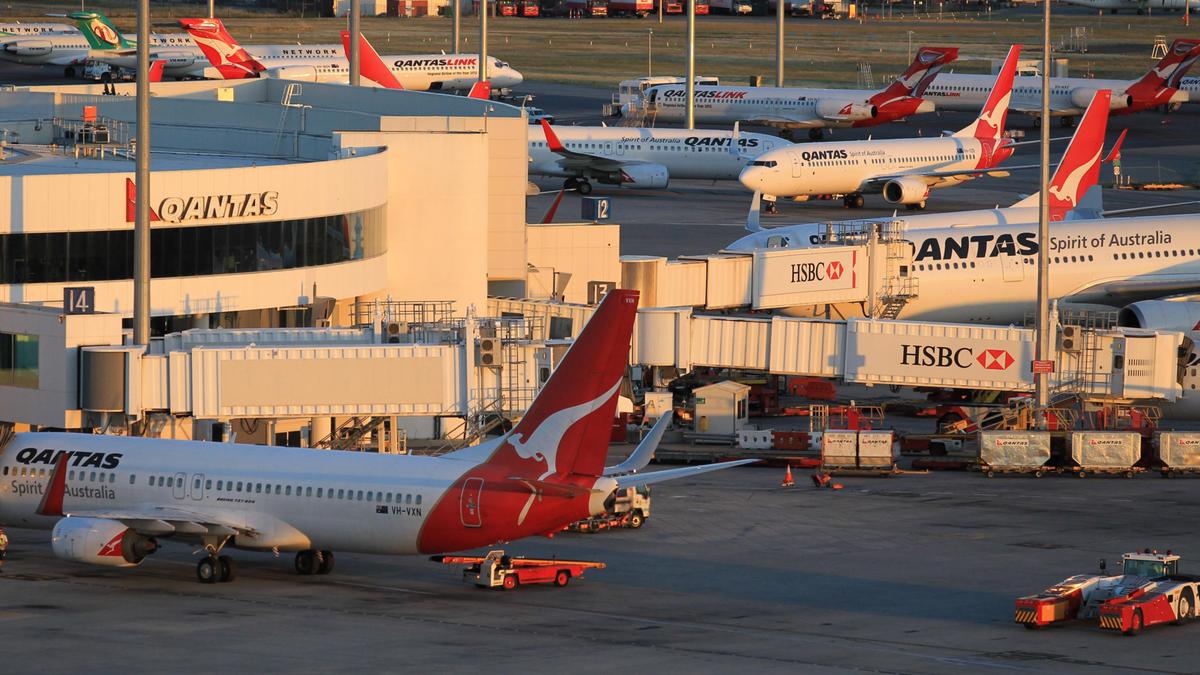 Qantas flight carrying FIFO workers diverted to Perth following bird strike