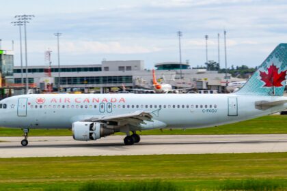 An Air Canada Airbus A320
