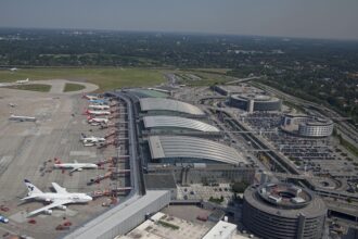 Ryanair, drastically cut their services in German, slash 60% of its Hamburg routes, aviation industry, Hamburg