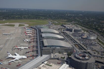 Ryanair, drastically cut their services in German, slash 60% of its Hamburg routes, aviation industry, Hamburg