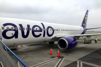 Avelo Airlines 737-800 at Hollywood Burbank Airport N801XT