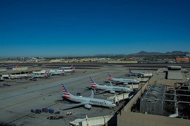 The image of Phoenix Sky Harbor International Airport American Airlines boarding.