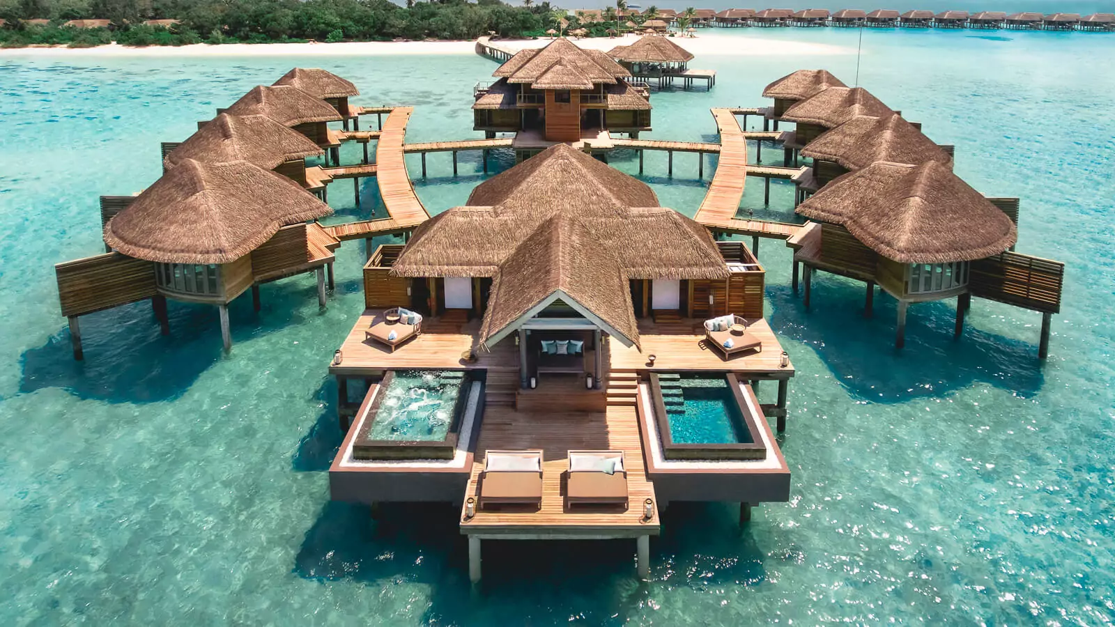 Vakkaru Maldives Overwater Villas © Hotels in Heaven
