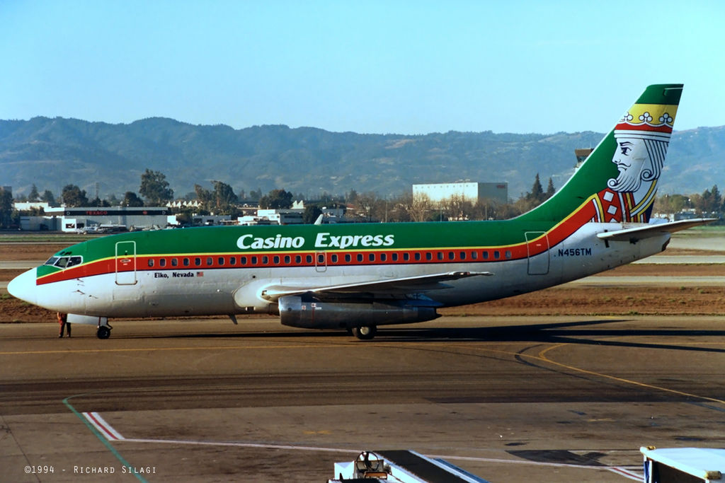 B737 in Casino Express livery