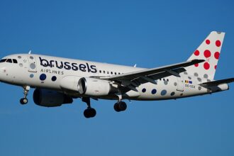 The Airbus A319-111 of the airline Brussels Airlines with the registration OO-SSX approaching to land on runway 23 at Hamburg Airport. The aircraft was flying from Brussels-Zaventem Airport to Hamburg.