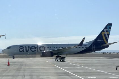 Avelo Airlines B737