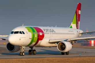 AIR Tap Portugal plane