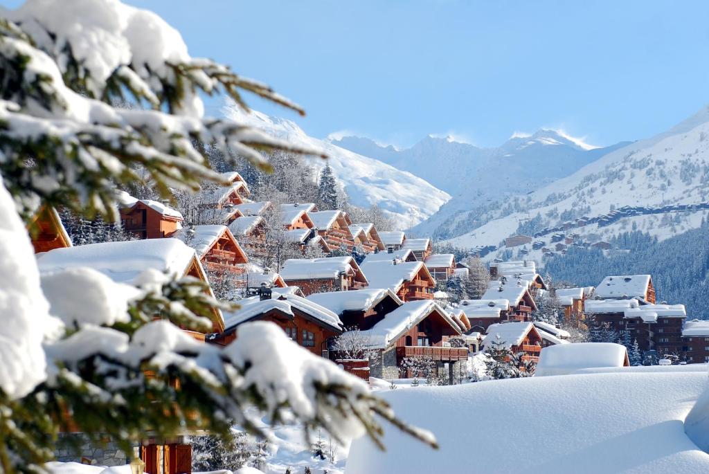 Méribel French Alps © Les 3 Vallées, Ski village with chocolate wood box chalets