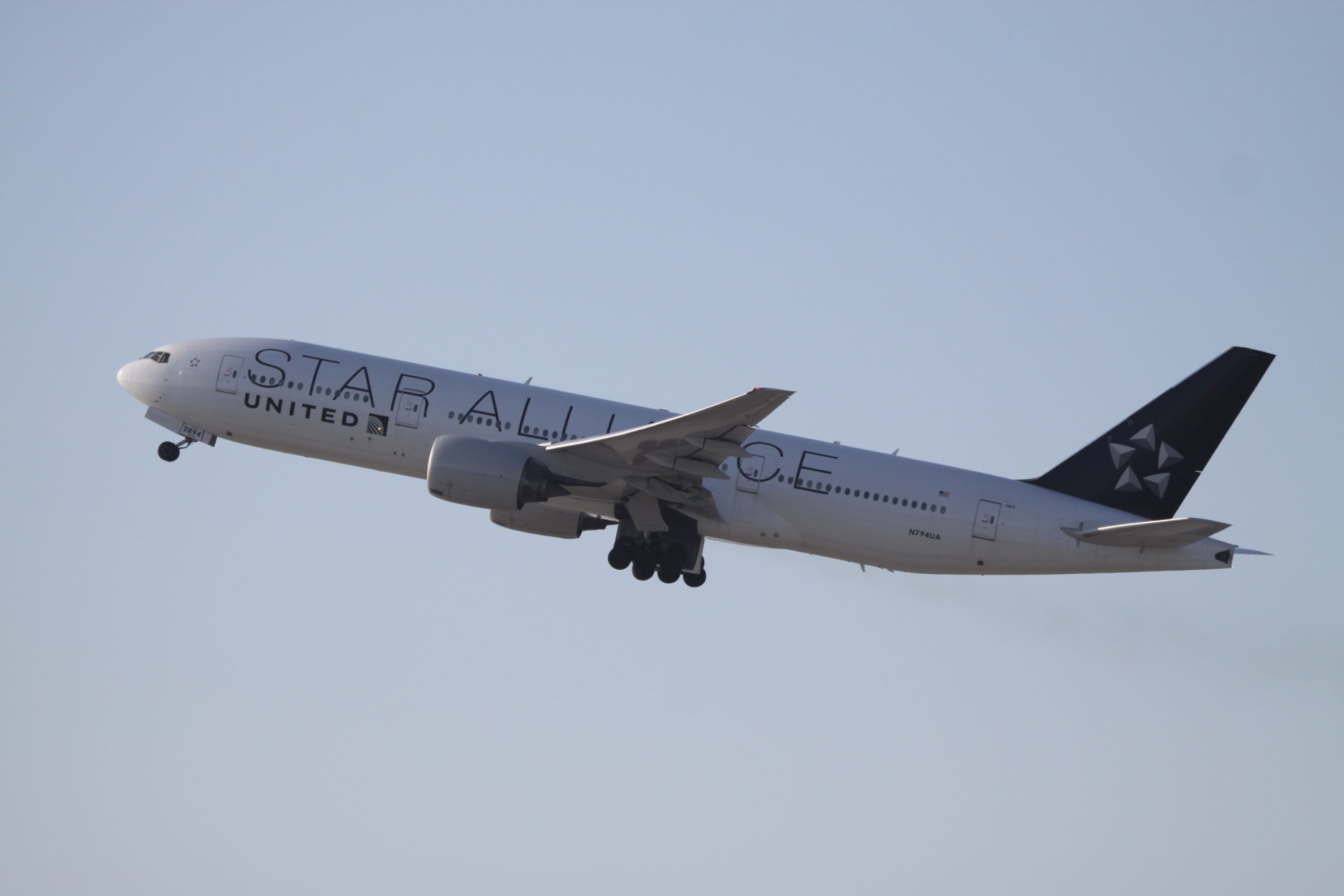 Boeing 777 United In Star Alliance Colours © aeroprints