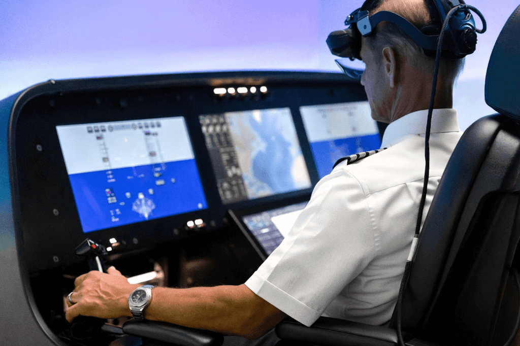 A pilot testing the Overture flight deck, with SkyLens II © Boom Supersonic