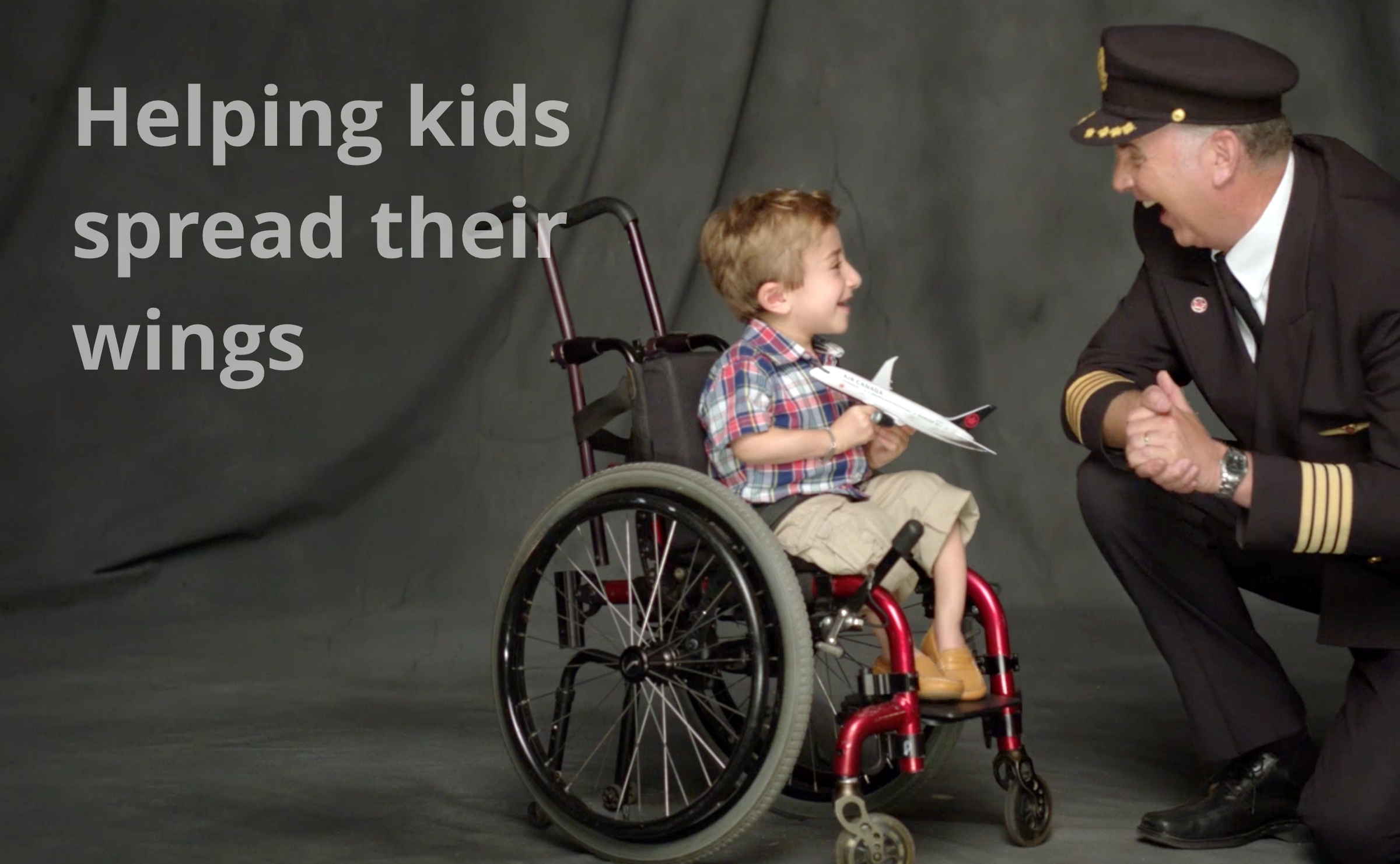 An image from Air Canada Foundation, relaying their motto: "Helping kids spread their wings" (© Air Canada Foundation)