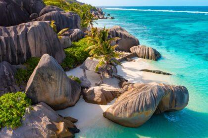 Praslin, Seychelles © Tourlane (second largest island in seychelles)