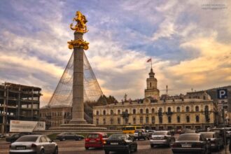 A photo of St George Statue in Freedom Square, Tbilisi.