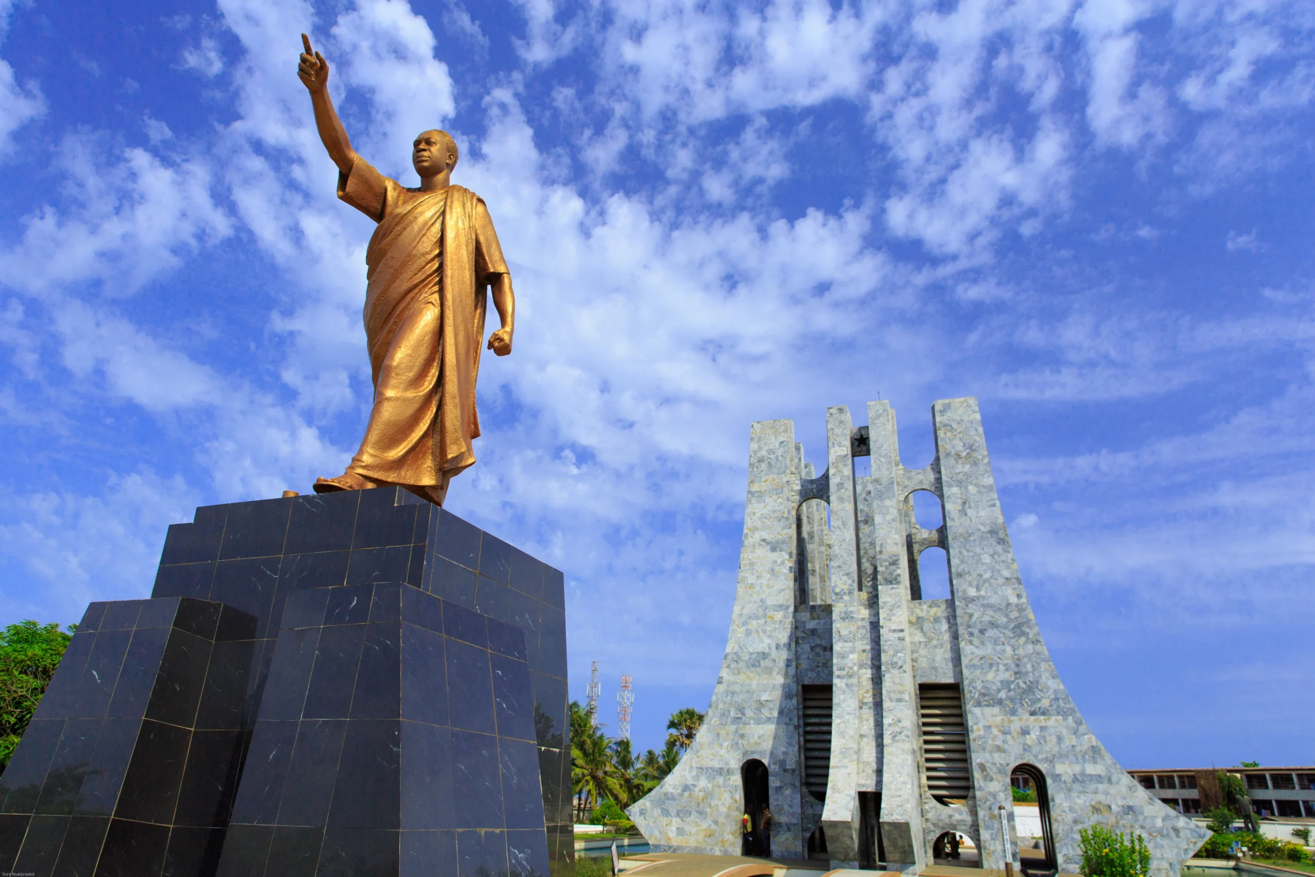 The Kwame Nkrumah Mausoleum located in downtown Accra © Expedia