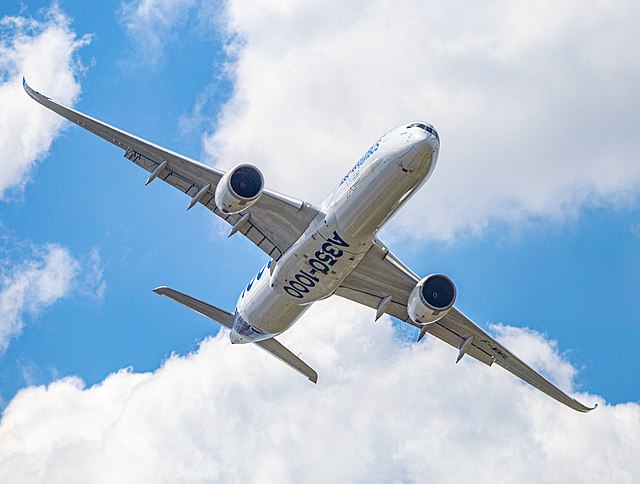 Boeing 777-300ER, legendary Boeing 777-300ER, Tokyo Haneda, meeting the sustainability goals, Airbus A350-1000