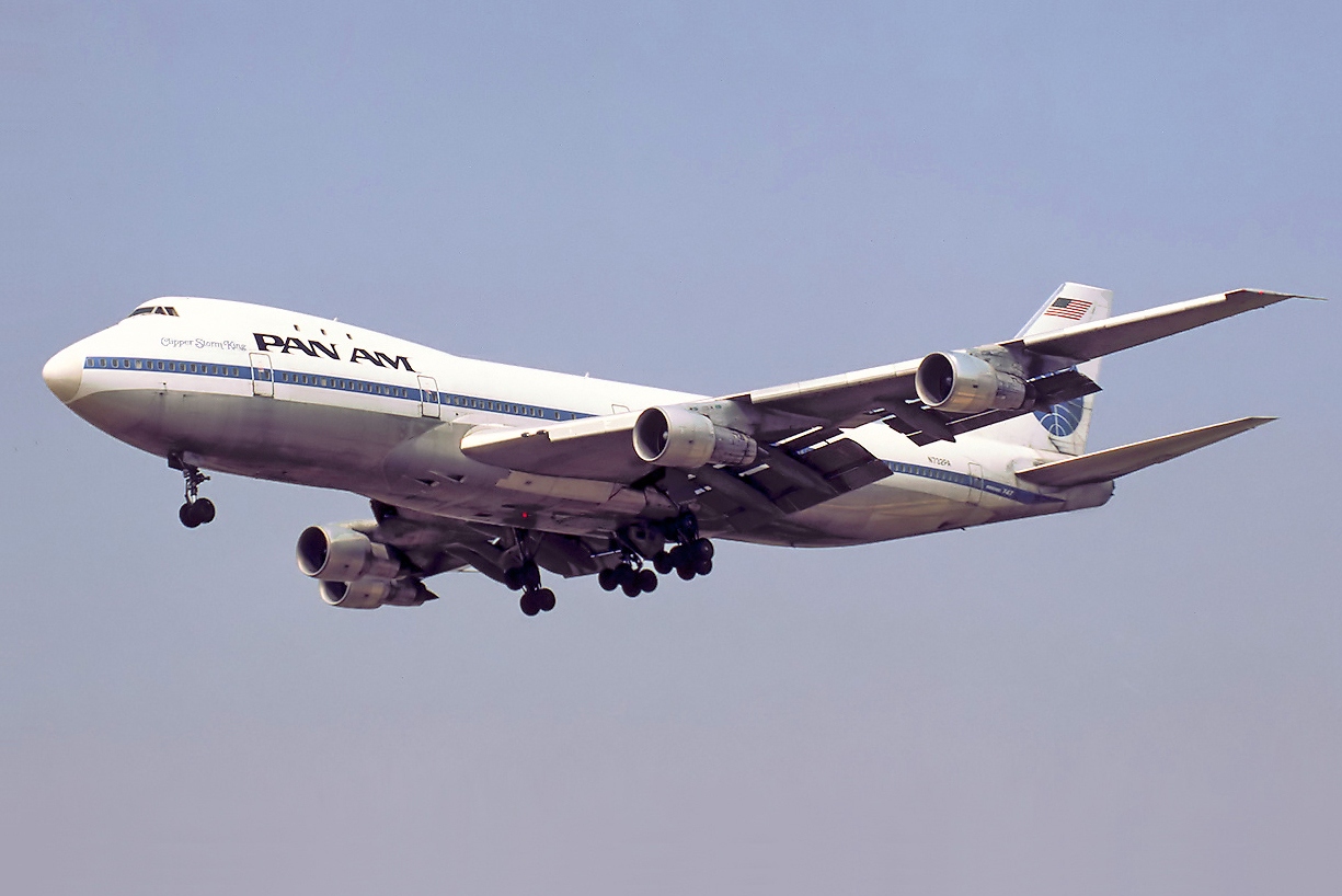 A Pan American World Airways Boeing 747-100 approaching to Rome Airport