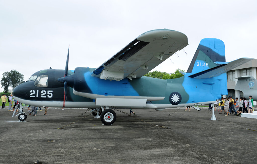 Grumman s-2T