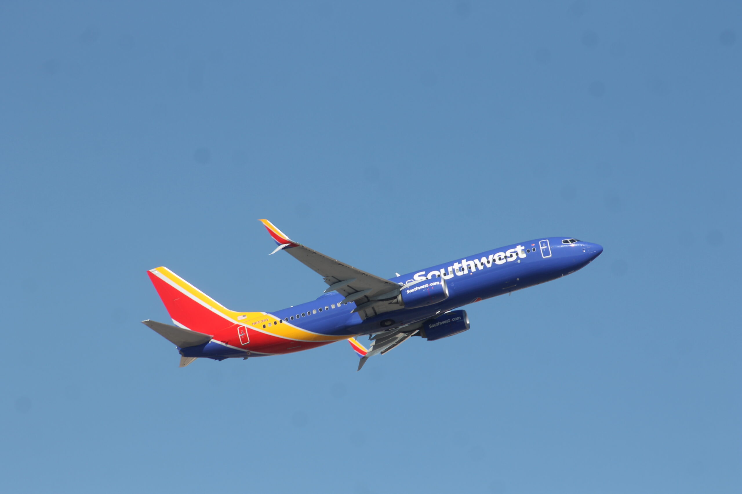 Boeing 737-800, taking off from Mccarran International Airport