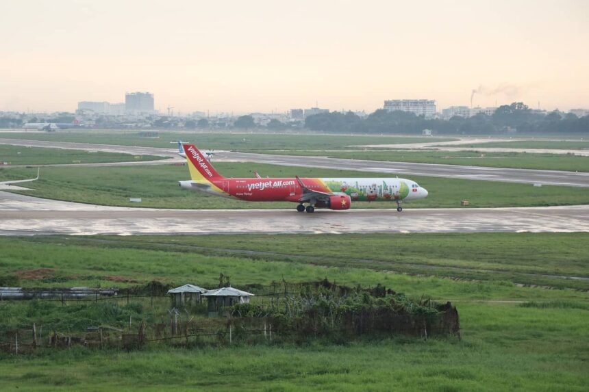 VietJet Air Review